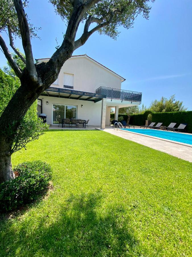Villa Divina With Private Heated Pool Пула Экстерьер фото