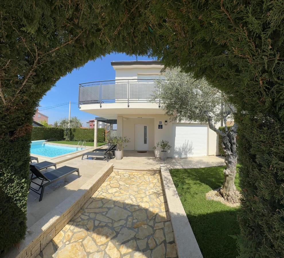 Villa Divina With Private Heated Pool Пула Экстерьер фото