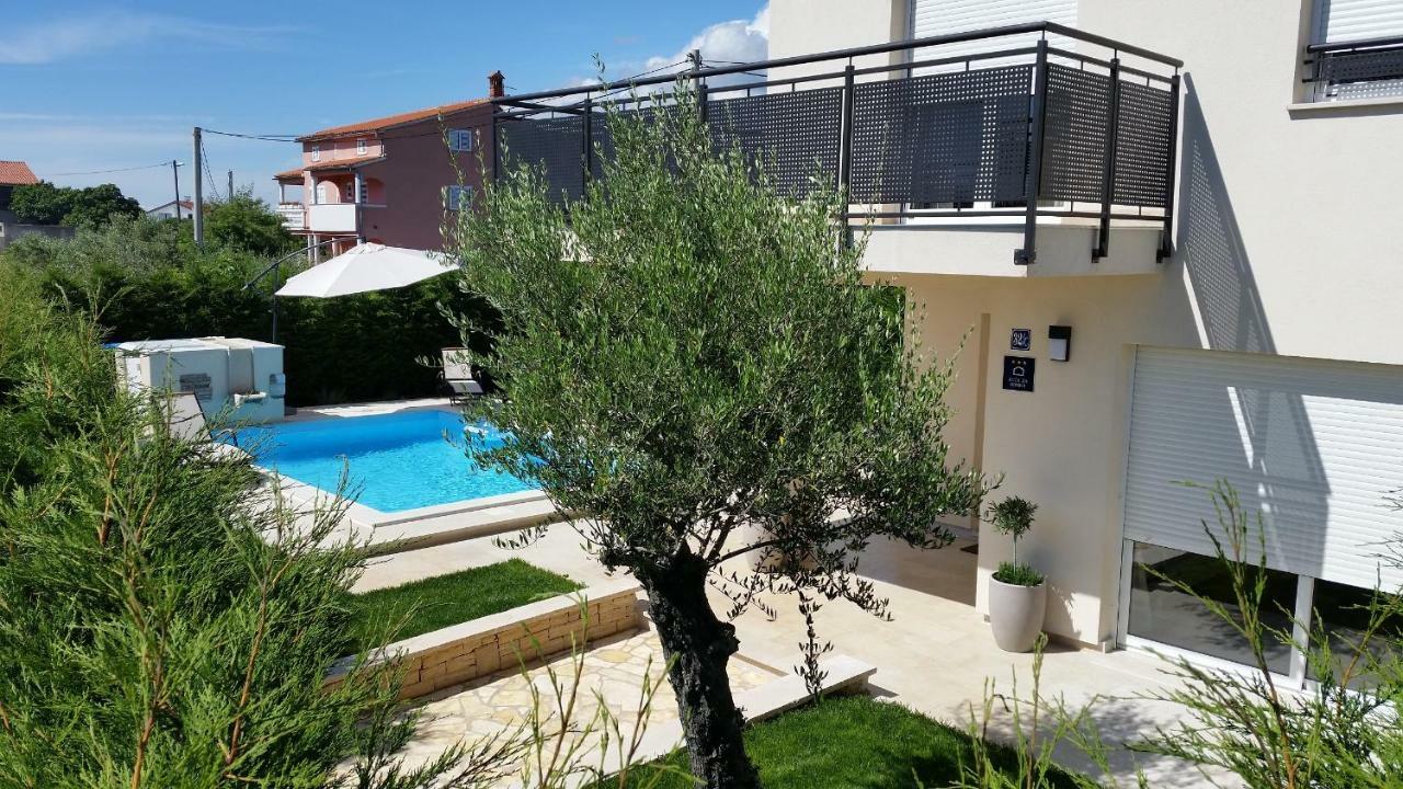 Villa Divina With Private Heated Pool Пула Экстерьер фото