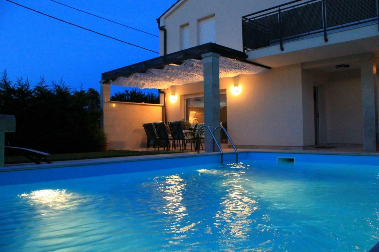 Villa Divina With Private Heated Pool Пула Экстерьер фото