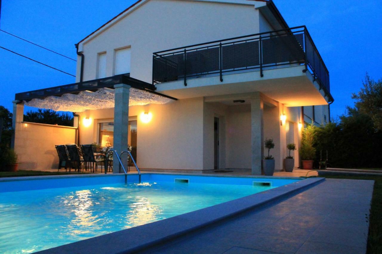Villa Divina With Private Heated Pool Пула Экстерьер фото